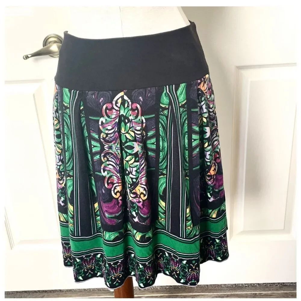 Ric Rac green pattern skirt - Picture 5 of 12